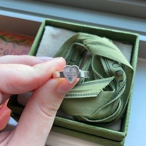 Heart ring with Gucci trademark